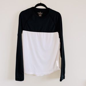 American Eagle workout Tee